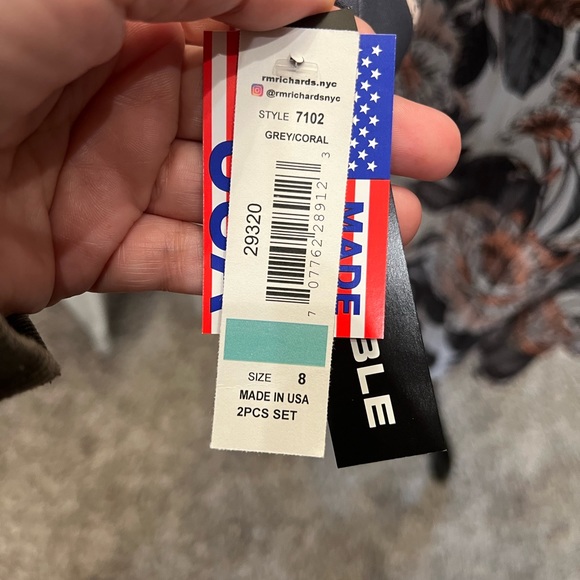 Women’s Pantsuit - Picture 5 of 6